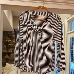 Chico's Black and White Ruched Blouse